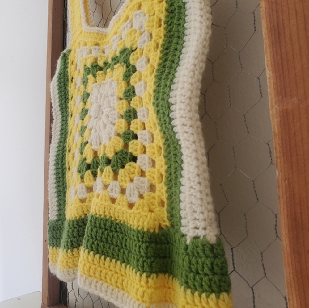 Vintage crochet knit tank top floral wool yellow VTG 70s cottagecore boho small - Picture 7 of 11